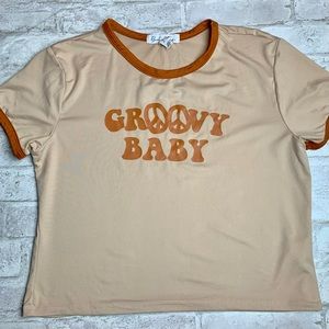 Birch & Stone Groovy Baby Cropped Tee Shirt Beige Brown Trim EUC XL
